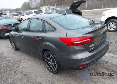 2017 Ford Focus Sel z USA, uszkodzony, nr VIN 1FADP3H28HL222192